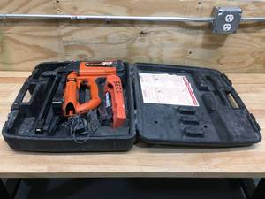 lot 32 image: Used Ramset T3 Nail Gun (Untested)