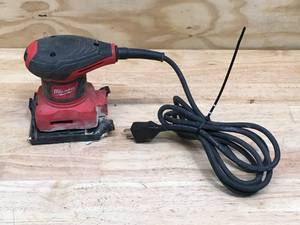 lot 71 image: Used Milwaukee 14 Sheet Sander Model # 6033-21 (Tested And Works)
