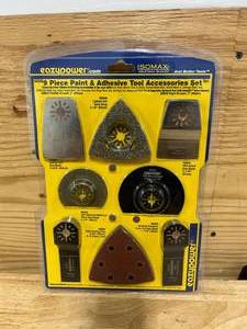 lot 131 image: EAZYPOWER 9 Piece Paint & Adhesive Tool Accessory Set
