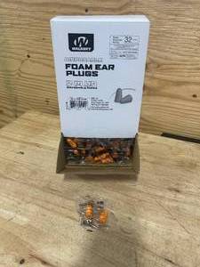 lot 155 image: WALKERS Box of 200 Pairs of Foam Safety Ear Plugs Noise Reduction 32Db (06042411.19)