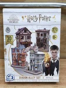 lot 143 image: Harry Potter Diagon Alley 3D Puzzle