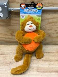 lot 145 image: Wonder Squeaks Large Squeaker Ball