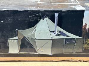 lot 163 image: CABELAS Ultimate Alaknak 12 X 12 Tent