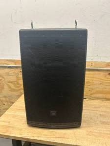 lot 162 image: JBL EON 615 Powered Speaker Model EON615