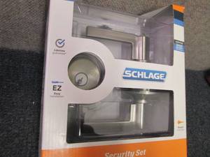 lot 12 image: Schlage Accent Satin Nickel Single-...