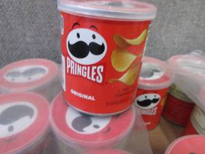 lot 79 image: 12- 1.3 oz Pringles Original...