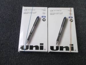 lot 84 image: 2 pks Uniball Vision Elite Rollerba...