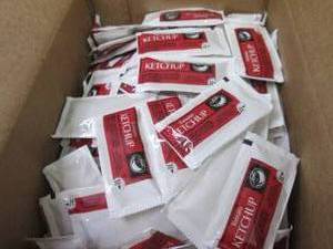 lot 89 image: 2- 200ct Boxes Vistar Ketchup Packe...