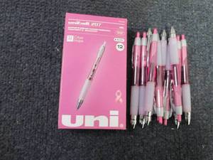 lot 135 image: 22 Uniball Signo 207 Pink Ribbon Ge...