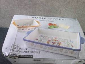 lot 140 image: Laurie Gates 2pc Bakeware Set...