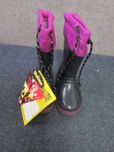 lot 209 image: Size 7 LaCrosse Boots...
