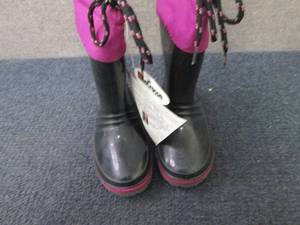 lot 210 image: Size 7 LaCrosse Boots...