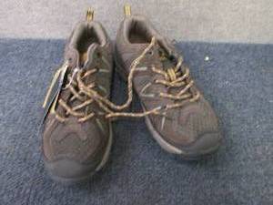 lot 224 image: Size 6 Northside Shoes...