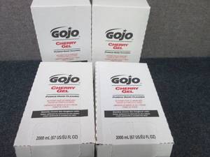 lot 250 image: 4- 2000 ml GoJo Cherry Gel Pumice H...