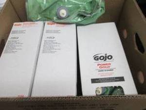 lot 251 image: 4- 5000 ml GoJo Power Gold Hand Cle...