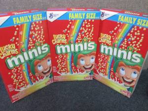 lot 313 image: 3- 18.6 oz Boxes Lucky Charms Minis...