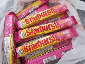 lot 381 image: 12- 2.07 oz Starburst...