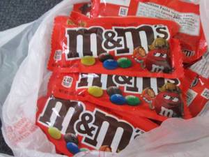 lot 386 image: 12- 1.63 oz Peanut Butter M&Ms...