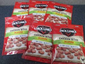lot 389 image: 6- 3.25 oz Jack Links Jalapeno Chic...
