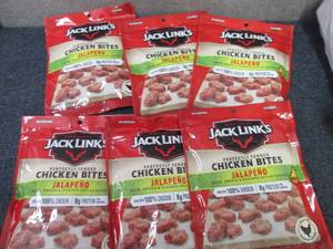 lot 391 image: 6- 3.25 oz Jack Links Jalapeno Chic...