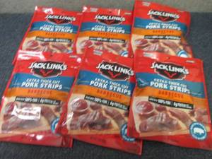 lot 393 image: 6- 3.0 oz Jack Links Barbecue Pork ...