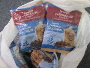 lot 401 image: 12- 2.5 oz Farmhouse Bakery Chocola...
