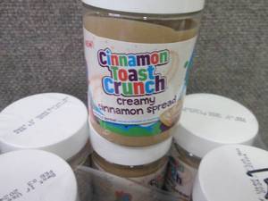 lot 437 image: 6- 10 oz Cinnamon Toast Crunch Crea...