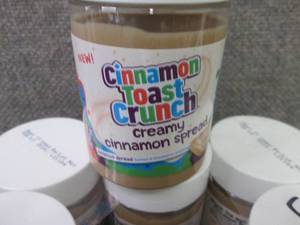 lot 444 image: 6- 10 oz Cinnamon Toast Crunch Crea...