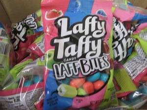 lot 463 image: 12- 3 oz Laffy Taffy Laff Bites...