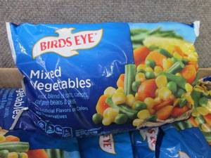 lot 479 image: Case of 12- 16 oz FROZEN Birds Eye ...
