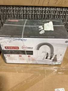 Delta Portwood 4 in. Centerset 2-Handle Bathroom Faucet in SpotShield Brushed Nickel  Customer Returns See Pictures