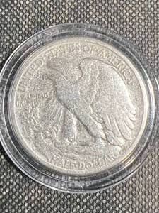 1942-D US WALKING LIBERTY HALF DOLLAR