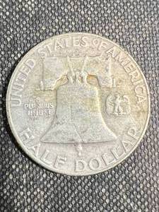 1951-D US FRANKLIN HALF DOLLAR
