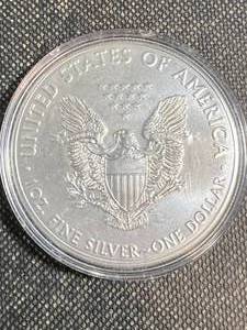 2016 AMERICAN SILVER EAGLE 1 TROY OZ .999 FINE SILVER IN AIRTITE