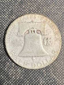 1951-S US FRANKLIN HALF DOLLAR