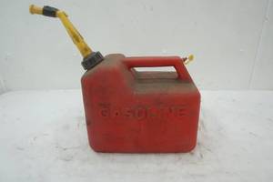 Used 2.5 Gallon gas can