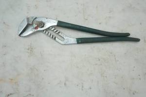 Jointed Wrench