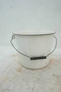 enamel bucket