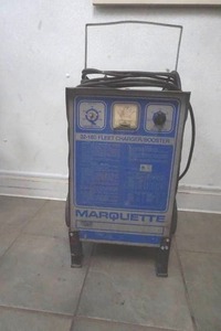 Marquette 32-185 Fleet ChargerBooster on wheels