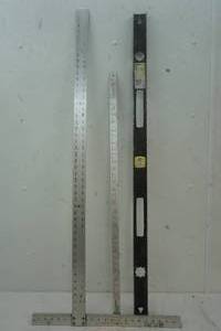 Aluminum Square, Metric Ruler and leveler