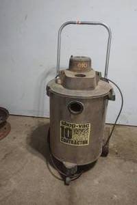 Shop Vac on wheels ( Vacuum only)