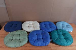 lot 188 image: 7 Chair Cushions - Assorted Colors - 15