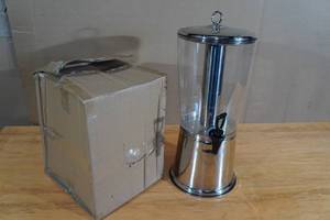 lot 153 image: Cold or Hot Beverage Dispenser