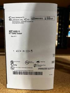 lot 90 image: Cincinnati Surgical Co #11 Safety Scalpel