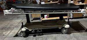 lot 12 image: Stryker 721 Stretcher