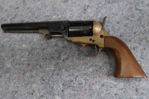 lot 20 image: 44 CAL PIETTA BLACK POWDER PISTOL  REVOLVER