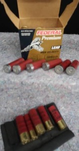 lot 38 image: 12 GAGE SHOT GUN SHELLS.