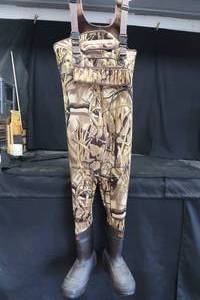 lot 50 image: NEW CABELAS SUPER MAG NEOPRENE CHEST WADERS