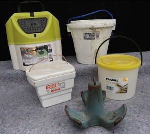 lot 97 image: ANCHOR   BAIT BUCKETS