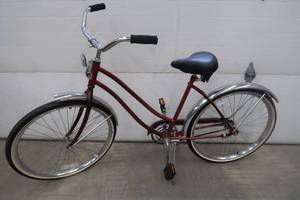 lot 100 image: MURRAY WESTPORT LADYS BICYCLE